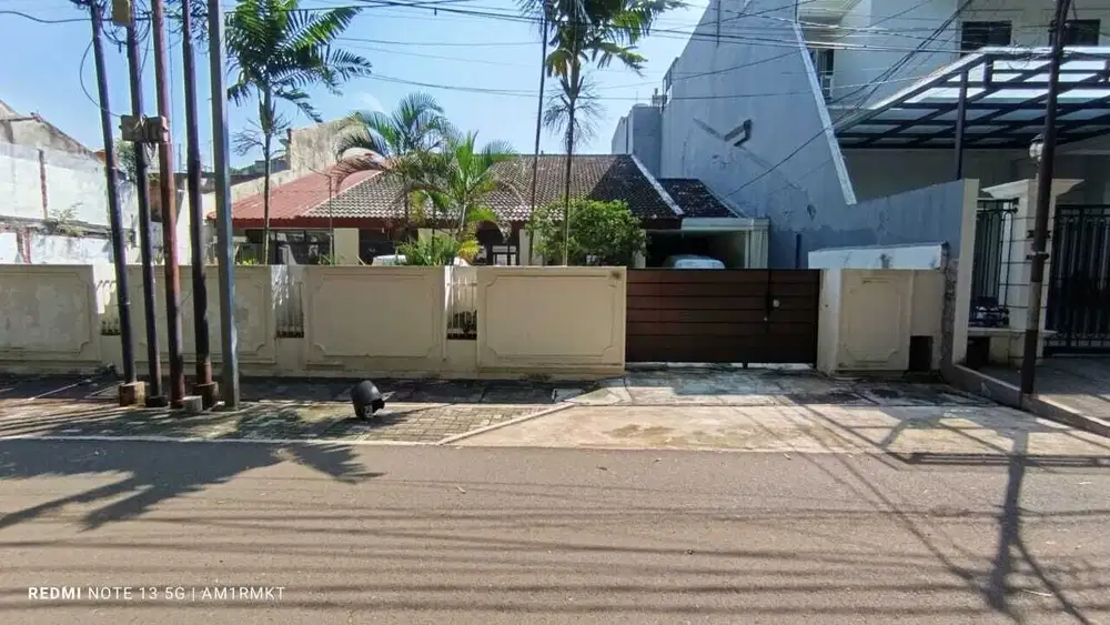 DIJUAL TANAH VIA LELANG  DI PANGLIMA POLIM  MELAWAI KEBAYORAN BARU JAK