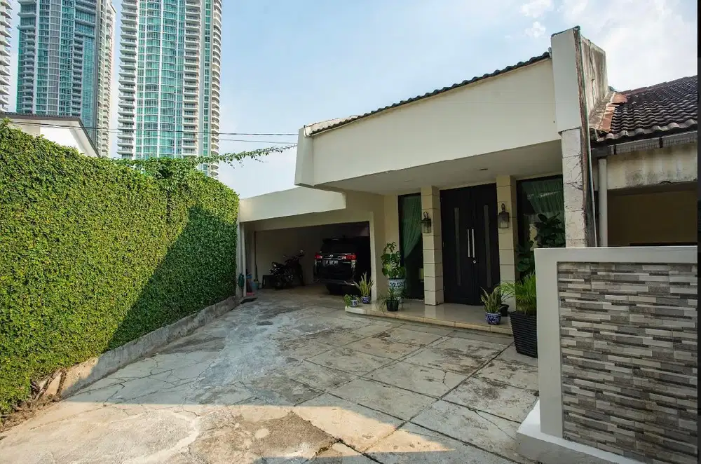 DJUAL RUMAH ASRI (Pusat Kemang Dekat Prapanca) DI KEMANG JAKARTA SELAT