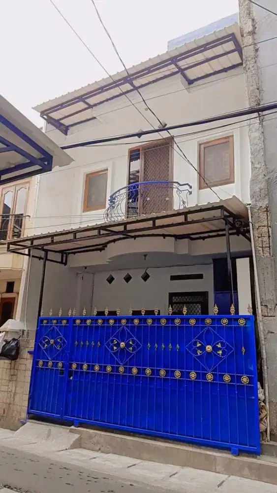 Dijual Murah Rumah Row Jalan 1 Mobil di Lokasi Strategis Tanjung Duren