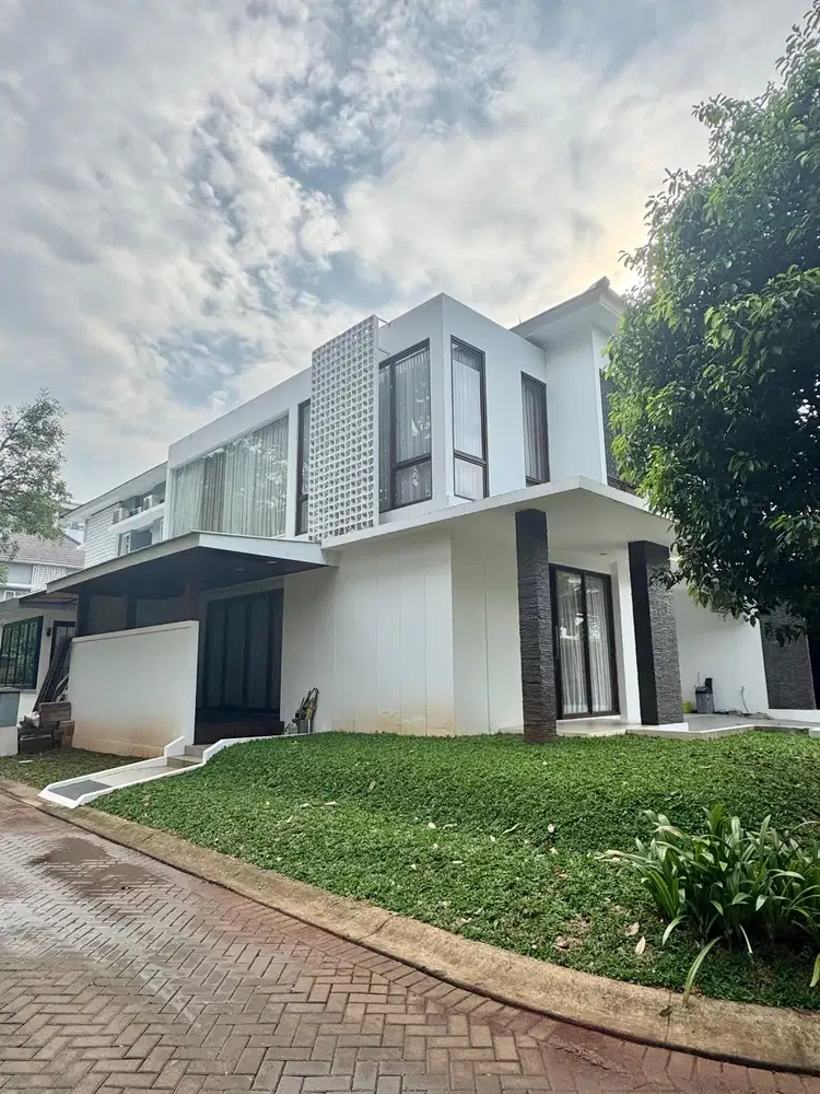 Rumah modern Hook luas 175 discovery lumina Bintaro