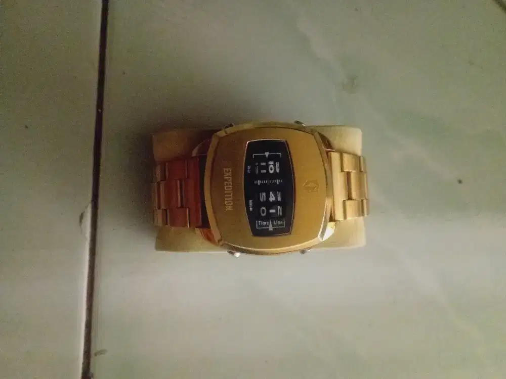 Jam tangan pria expedition