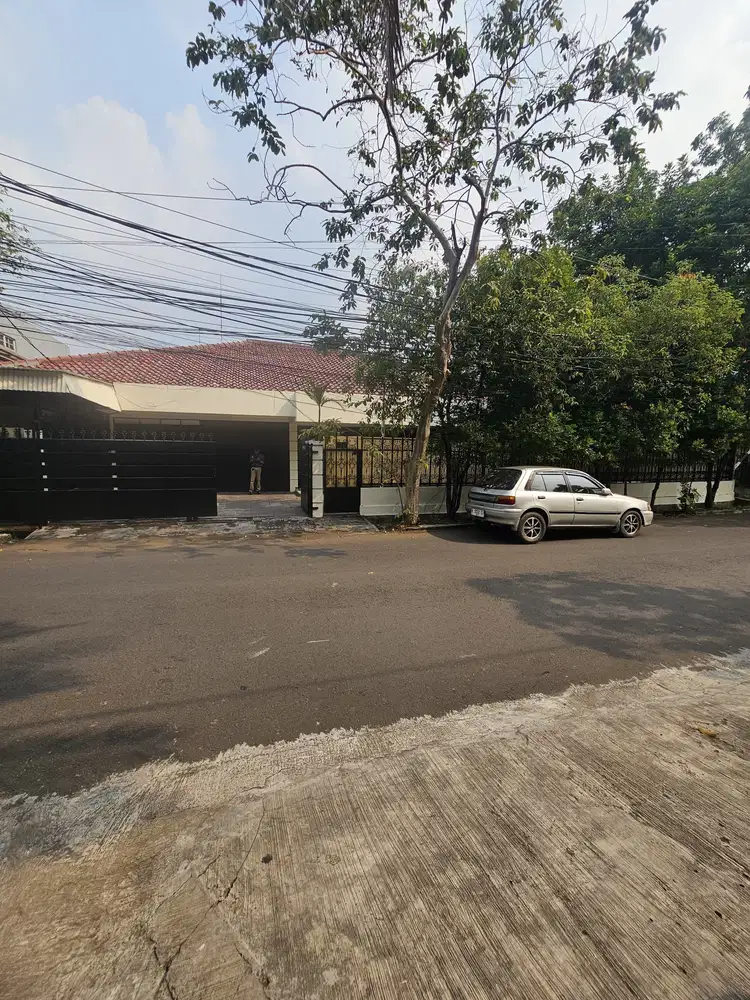 Jual Harga NJOP Rumah dalam komplek Taman Radio Dalam