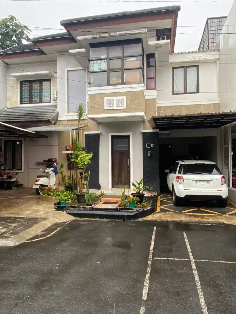 DIJUAL RUMAH DIDALAM TOWN HOUSE (Siap Huni) AREA JAGAKARSA MUTIARA JAG