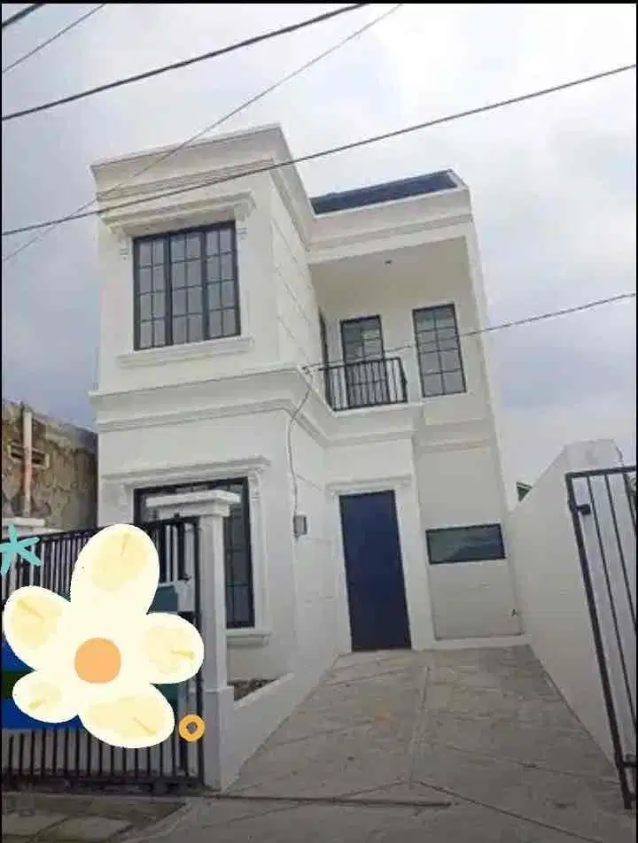 Rumah Baru Dekat Stasiun desain American Classic yang mewah Di Taman Yasmin