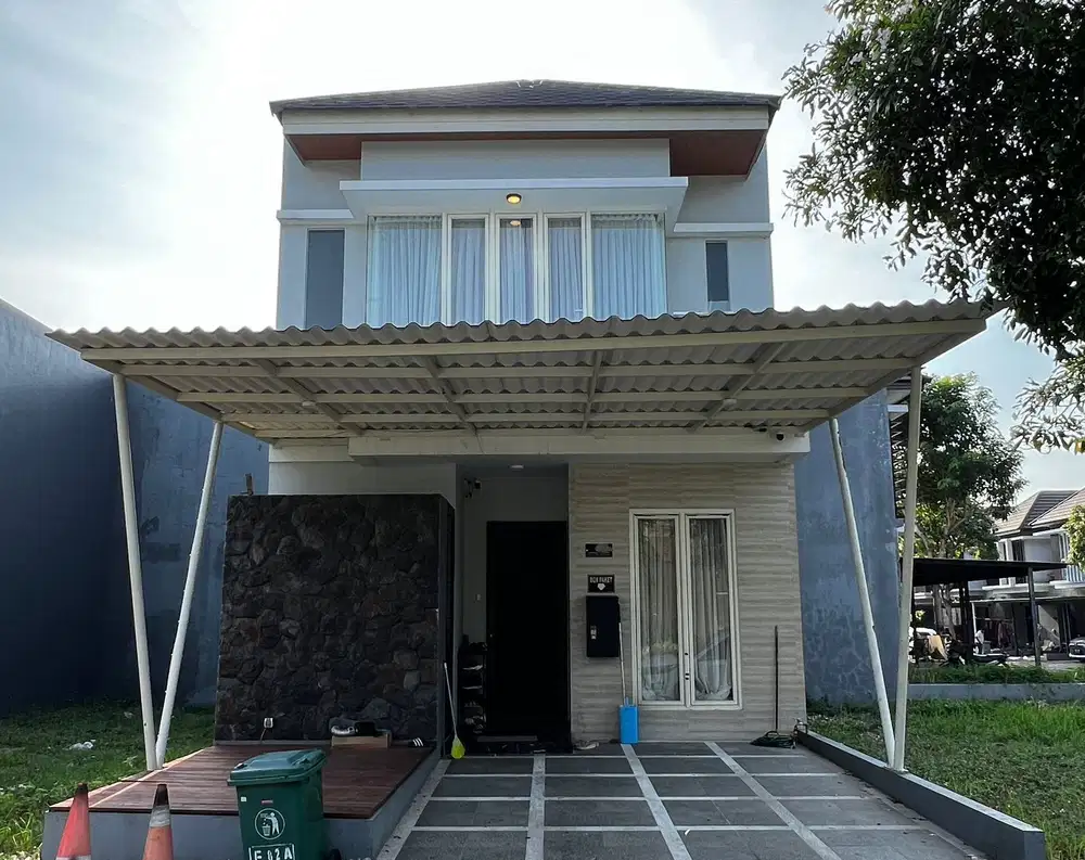 Rumah 2 Lantai Full Furnished Graha Natura Lontar