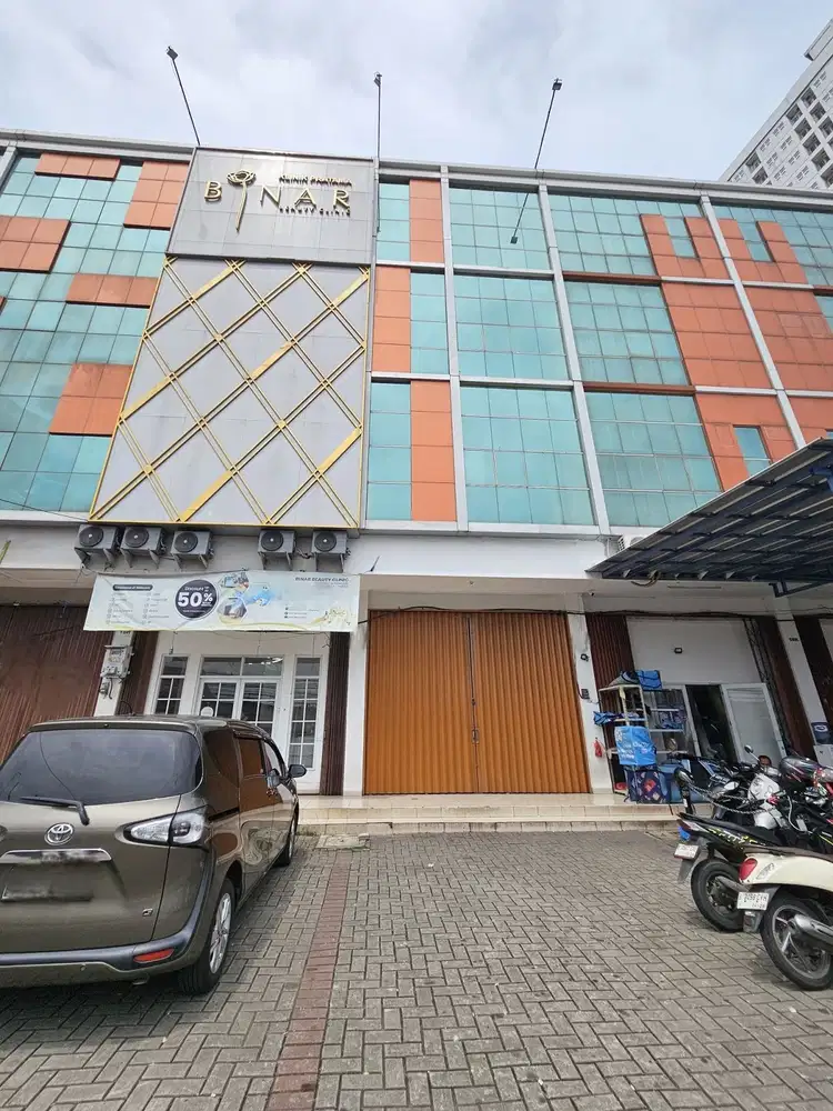 Ruko siap pakai Jl jenderal Sudirman Tangerang