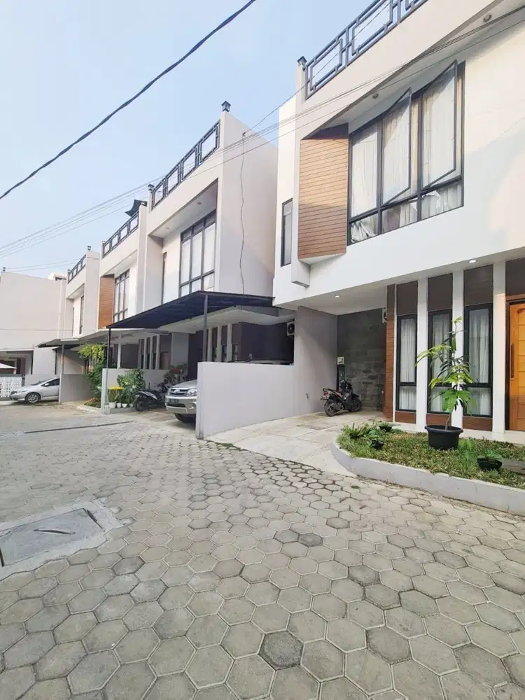 Rumah Cluster Dengan Fasilitas Sport Club Daerah Cirendeu Raya Ciputat