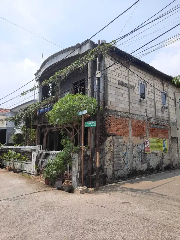 Rumah tua hitung tanah di kelapa gading Jakut