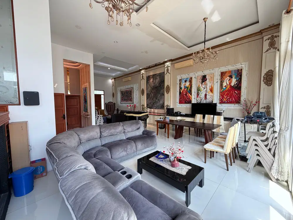 Jual Rumah Semi Furnished Dekat Club House, Cluster Aristoteles