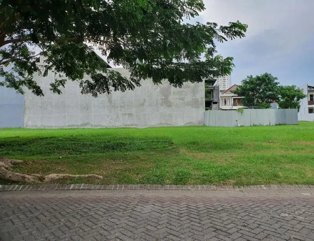 Kavling VILLA ROYAL Pakuwon City , Strategis