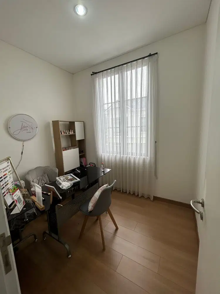 RUMAH CANTIK DIJUAL MURAH DENGAN FASILITAS TERLENGKAP DI TANGERANG