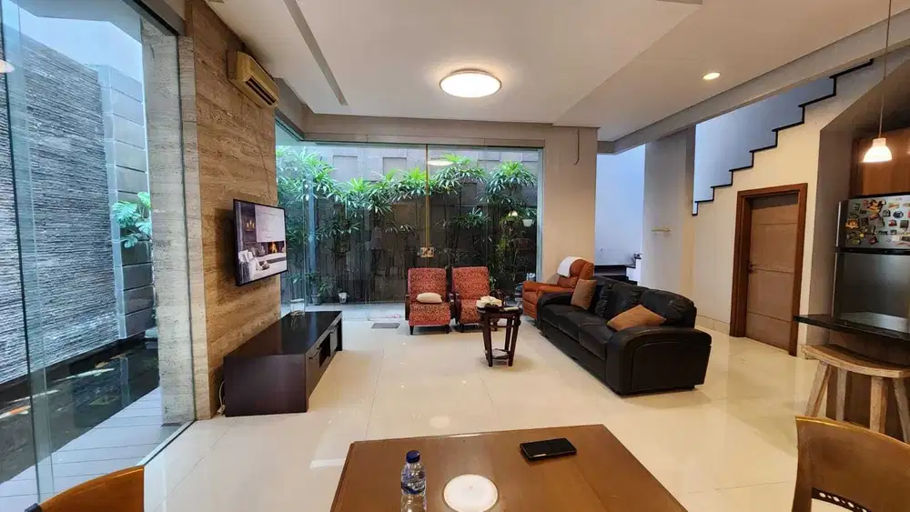 Rumah di Kelapa Nias 12 Siap Huni Lebar jalan 3 mobil di Kelapa Gading