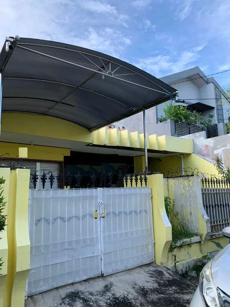 DIJUAL RUMAH BRATANG BINANGUN GUBENG SURABAYA RON.A812