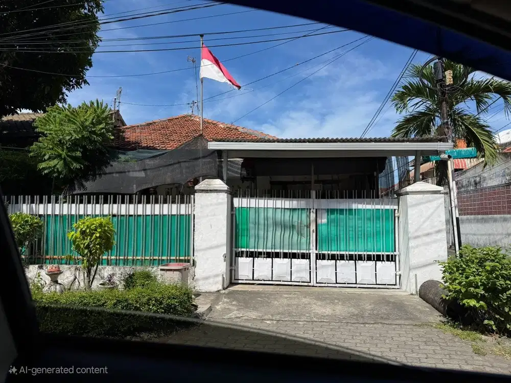 Rumah Pucang Anom Timur luas 250m2 ada 3KT Hadap timur