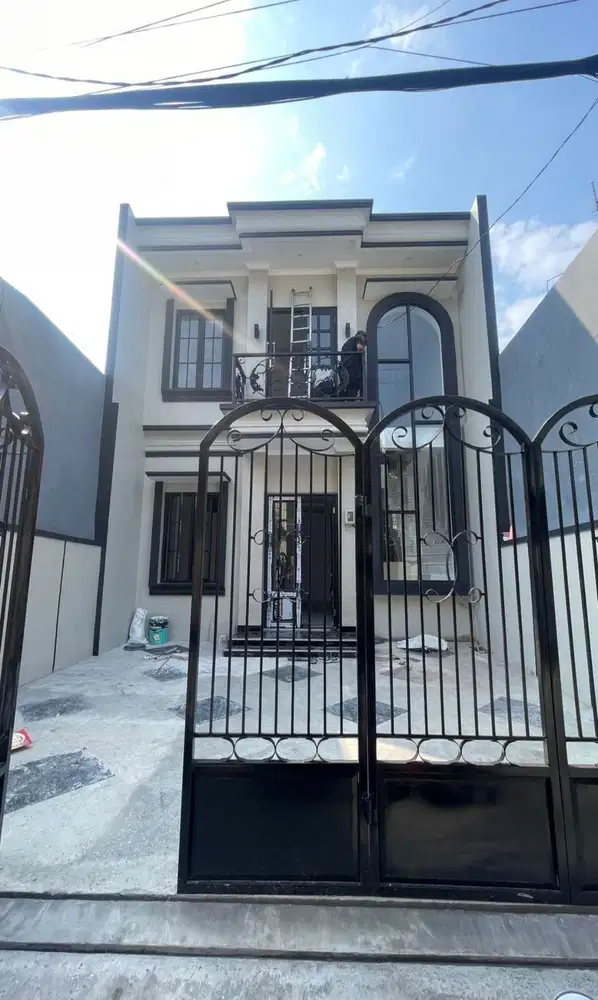 Dijual Rumah Brand New American Classic di dekat GreenVille