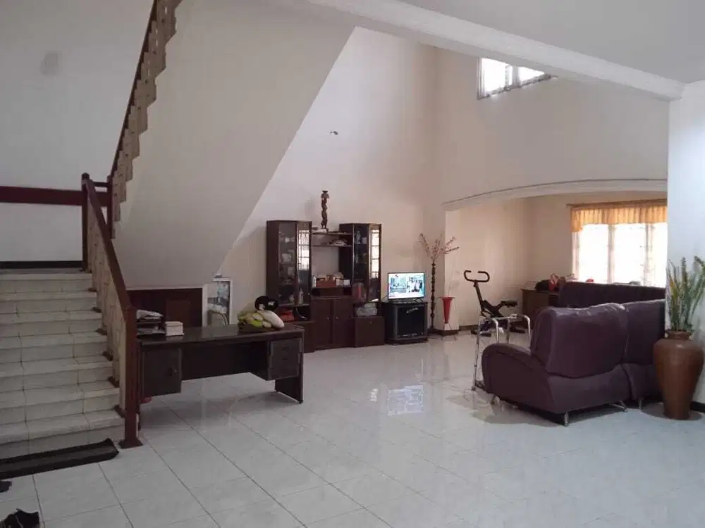 Jual Cepat Butuh Uang Rumah Siap Huni Lebar 15 Perumahan Pakuwon City