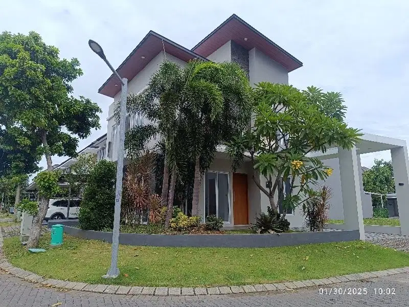 Rumah baru Graha Natura desain modern tropis  dekat Pakuwon