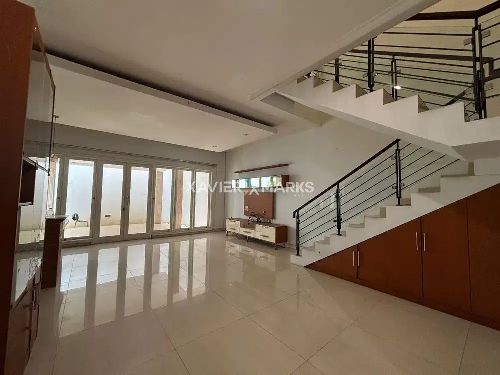 RUMAHRAPIH 2 LANTAI DI ONYX ALAM SUTERA