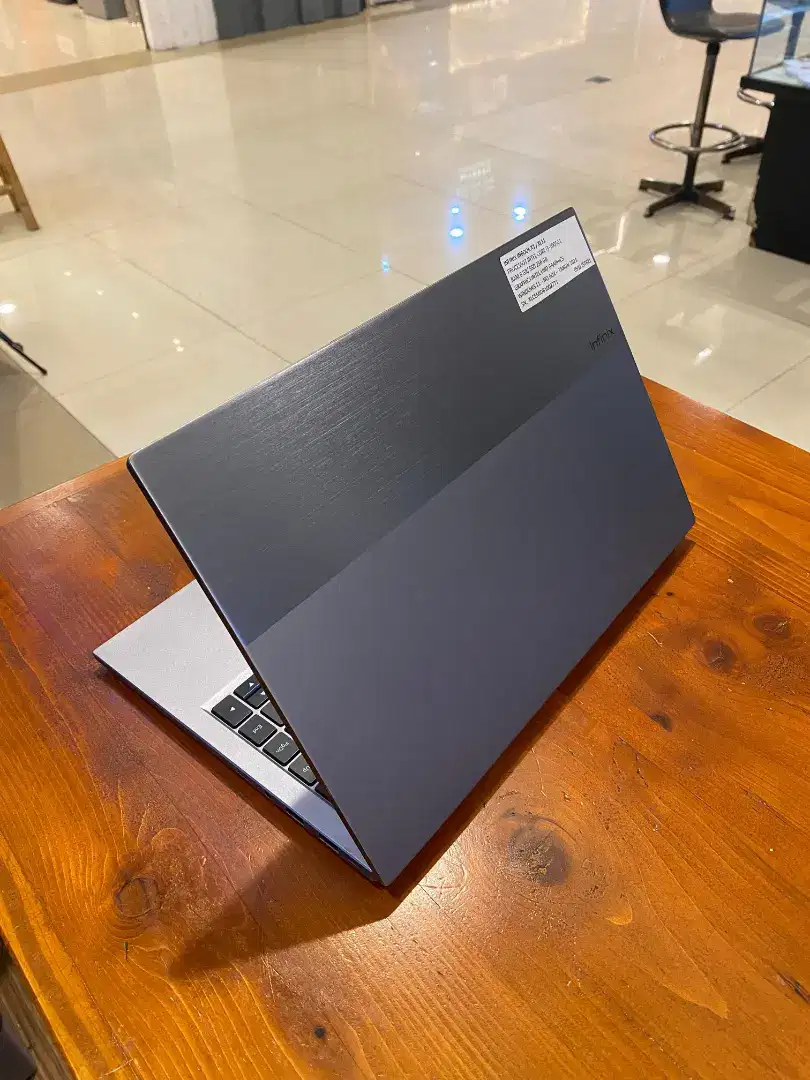 Infinix inBook X1 - Core i3-1005G1 - RAM 8/ SSD 256