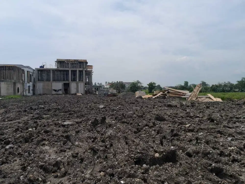 TANAH SEWA SIAP BANGUN JALAN PANTAI SESEH MUNGGU