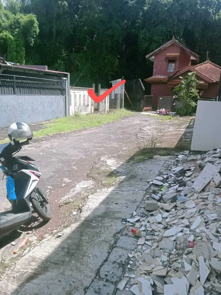 TANAH LANGKA 2,4 ARE TAMAN GRIYA JIMBARAN