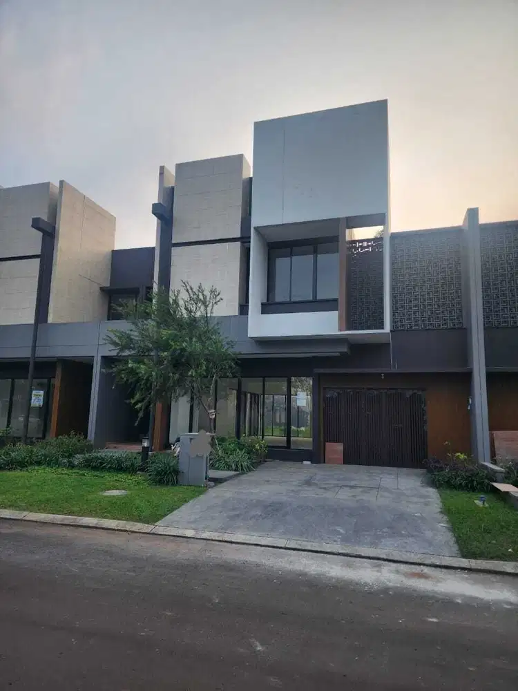 Dijual Cepat Rumah Mewah Di Cluster Terbaik Suvarna Sutera Tangerang