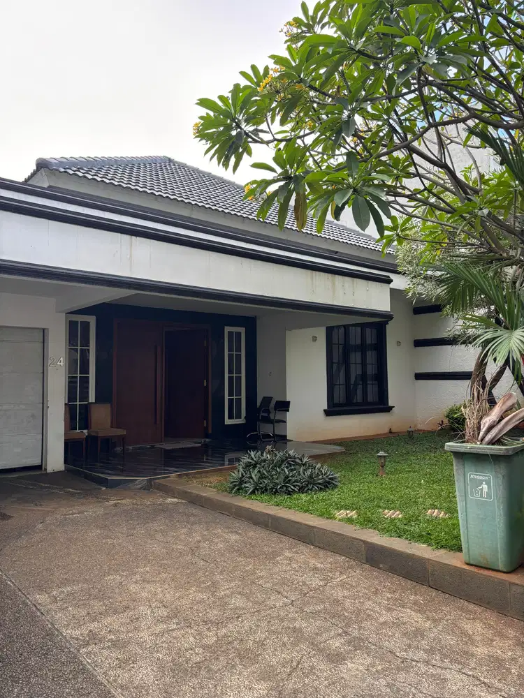 DI JUAL RUMAH (Semi Furnish) DI GAHARU CIPETE JAKARTA SELATAN