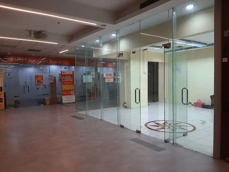 DIJUAL KIOS DIDALAM MALL SELANGKAH KE MRT DI LEBAK BULUS JAK SEL