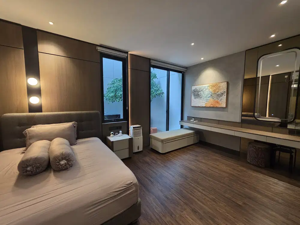 Tinggal bawa koper Full furnish Rumah Mewah Zora Kazumi BSD