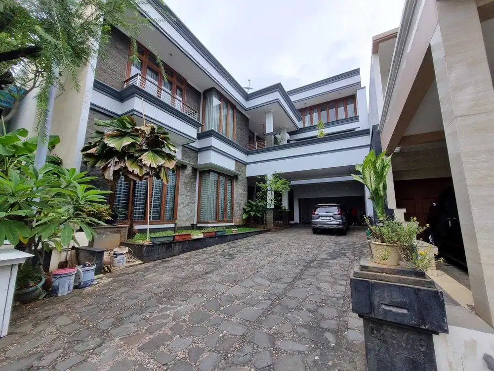 Murah Gading kusuma Bagus Siap Huni di Kelapa Gading Lt  600 m  Lb 100