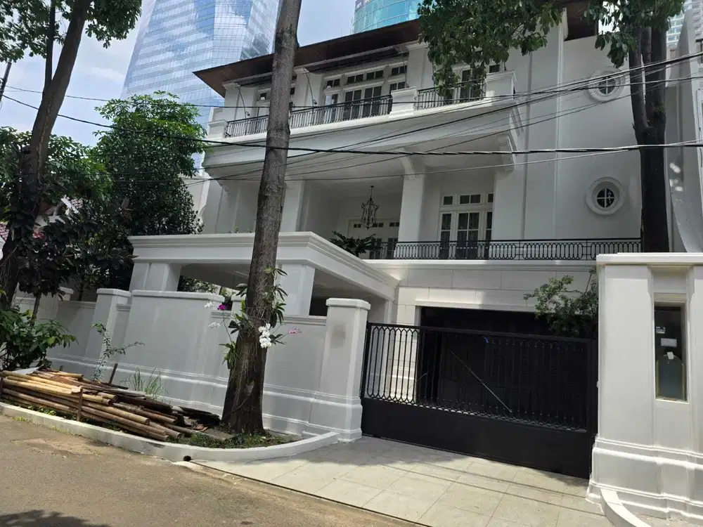 TURUN HARGA FOR SALE RUMAH MEWAH DI MEGA KUNINGAN JAKARTA SELATAN
