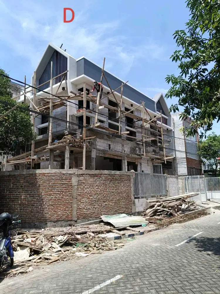 DIJUAL RUMAH TENGGILIS SCANDINAVIAN DEKAT JEMURSARI SURABAYA RON.A1599