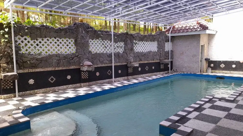 Dijual Rumah Siap Huni Dalam Kompleks di Cinere Tang Sel