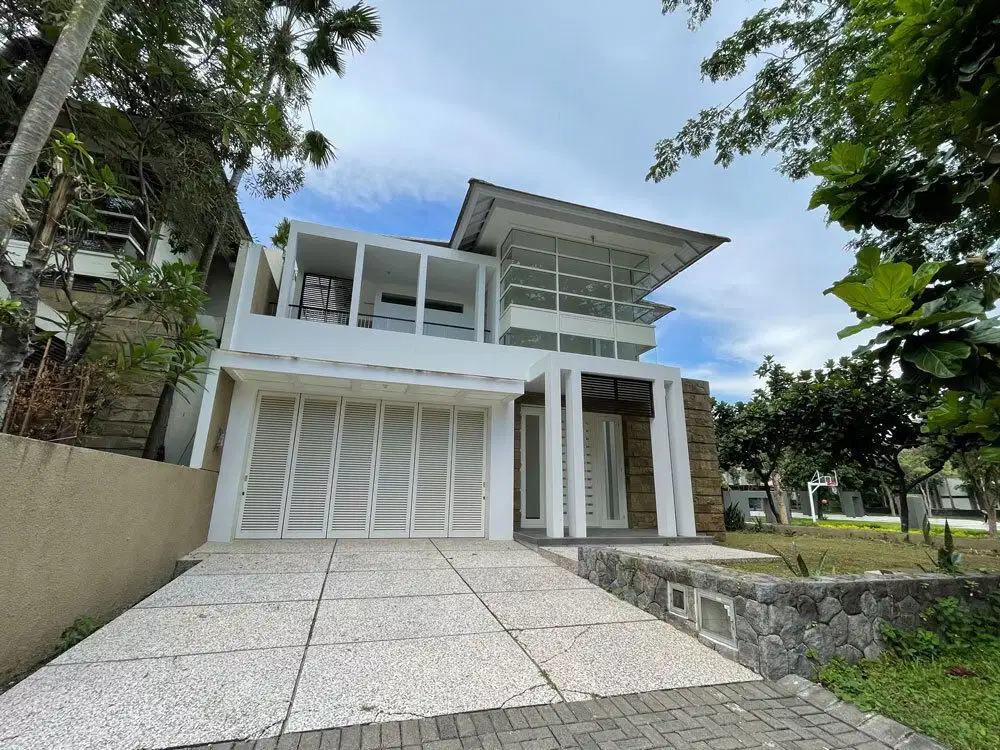 *Dijual Rumah Diamond Hill Citraland*