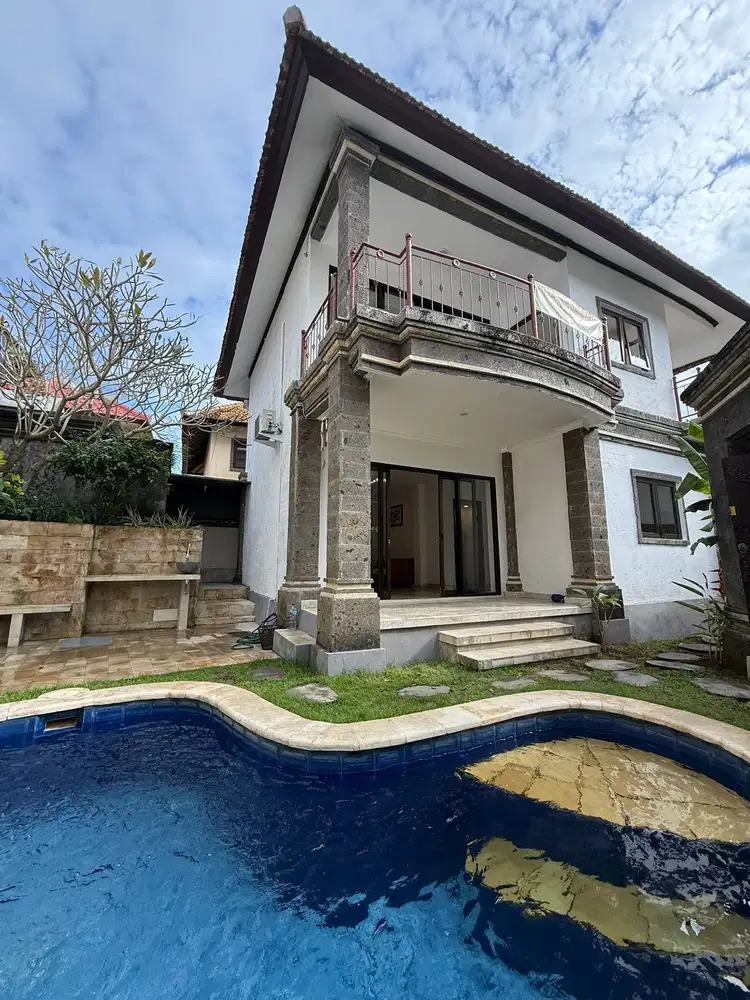 MODERN VILLA NEWLY RENOVATED IN UNGASAN