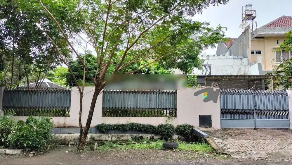 Rumah Dijual  Kapuas Dekat Darmo, Diponegoro,.