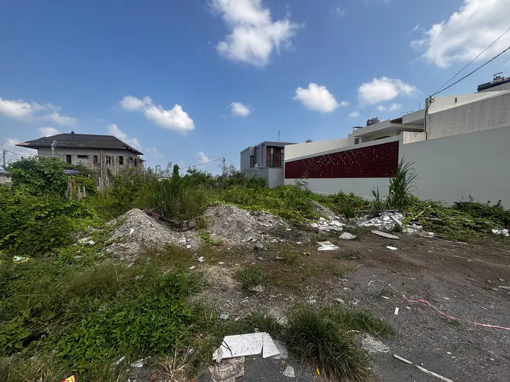 TANAH LANGKA DI CANGGU DEKAT BATU BOLONG BEACH