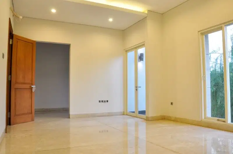 DIJUAL RUMAH BARU  DI GANDARIA MAYESTIK KEB BARU JAKARTA SELATAN