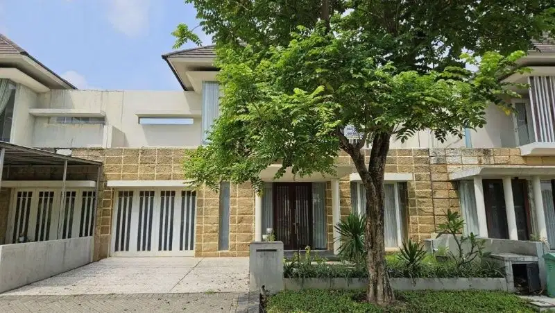 Muraahh  Rumah Royal Residence Cluster Crown Hill