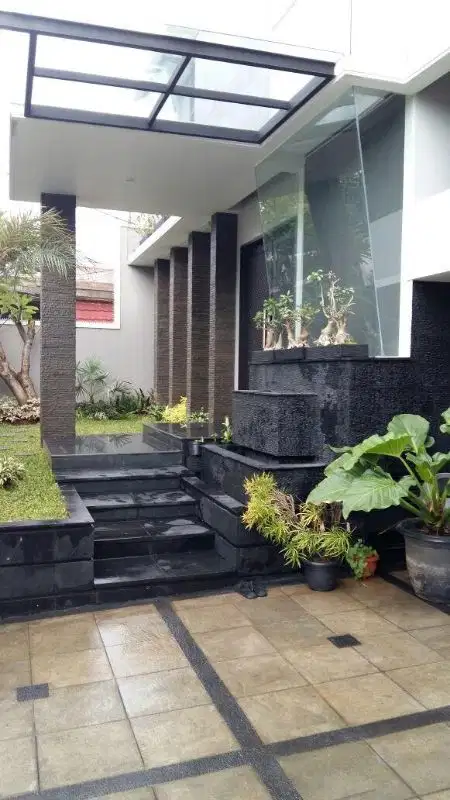 Di Jual Rumah di Kemang Timur Jakel