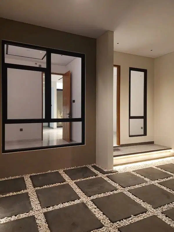 Rumah baru siap huni dalam cluster di Jagakarsa