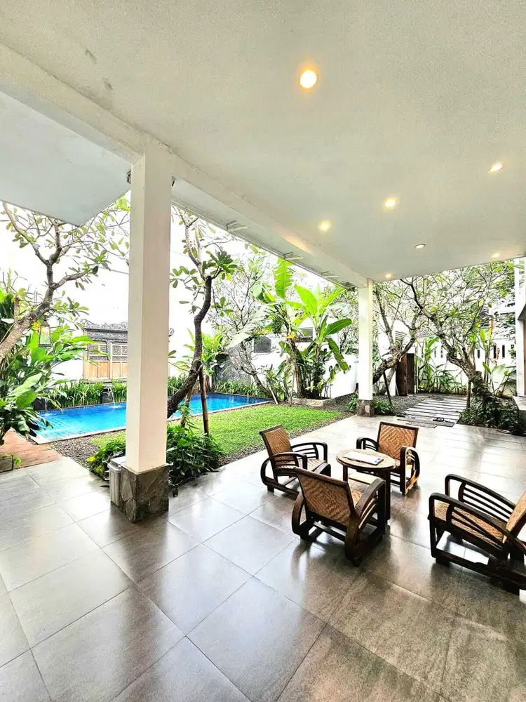 Tropical Resort Home LR 16343