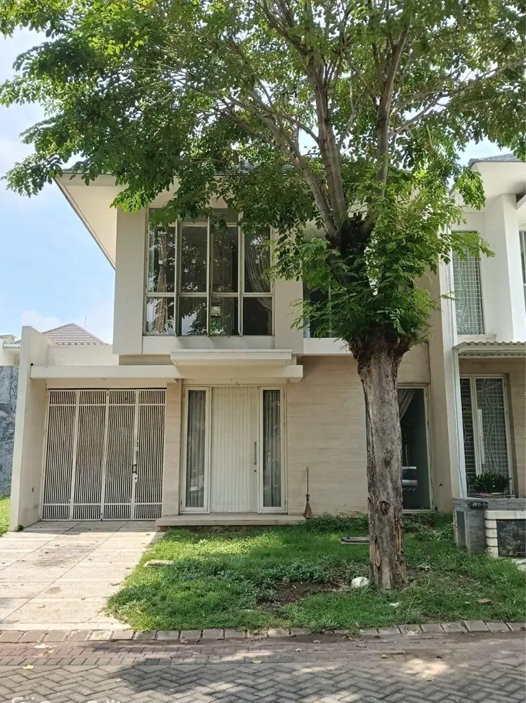 Rumah Pakuwon Indah, The Mansion