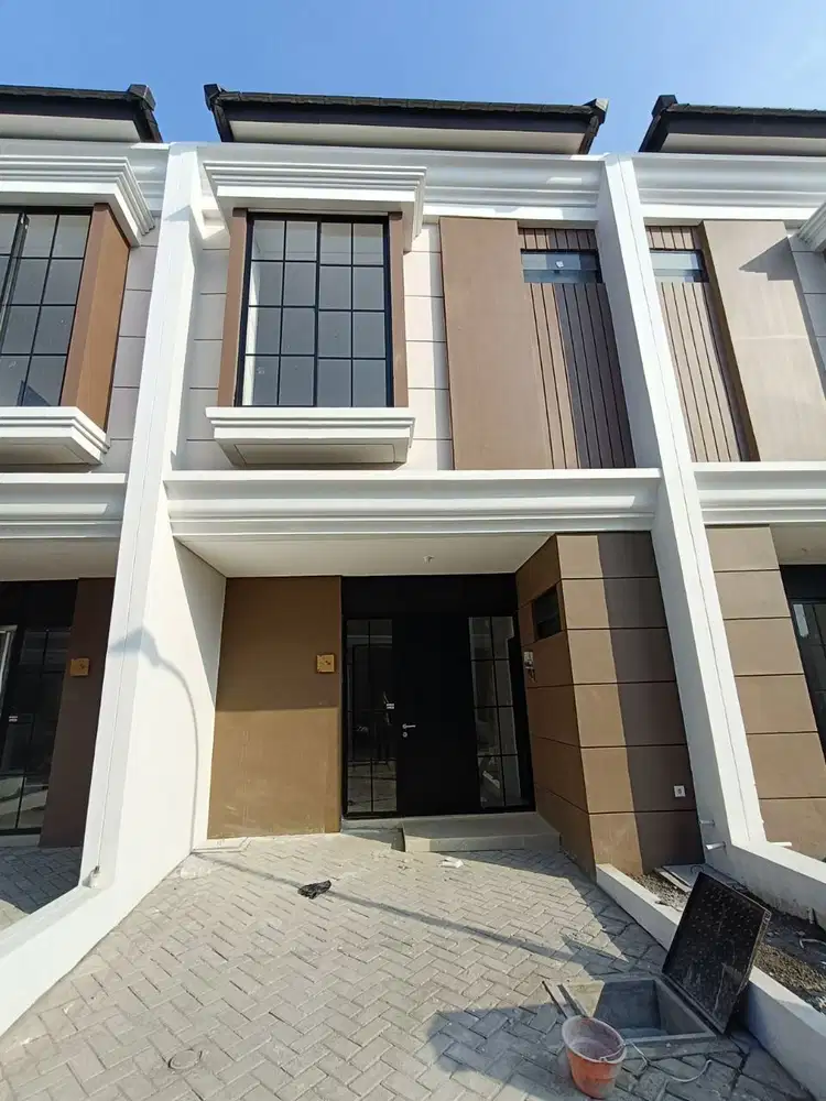 Disewakan rumah baru gress Regency One Eastpoint, dekat Pakuwon City