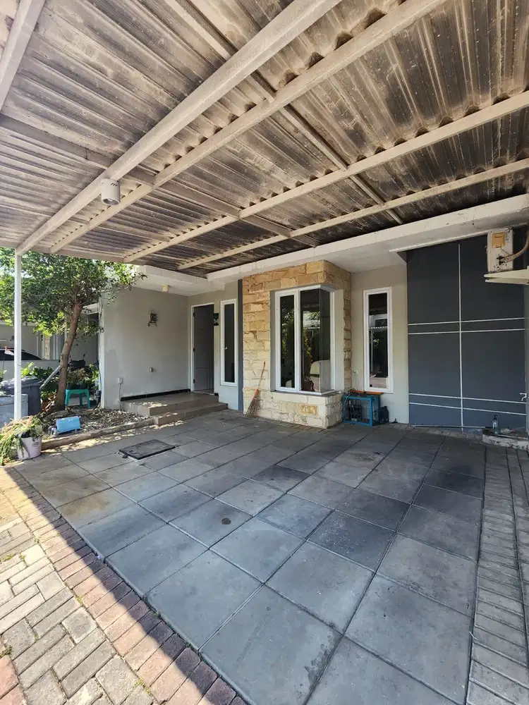 Rumah Bagus dan Strategis di Sukolilo Dian Regency, Surabaya