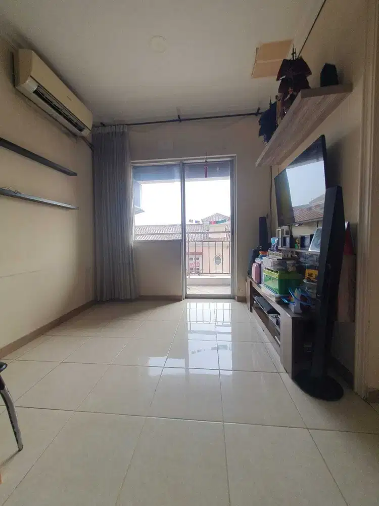 Dijual Apartemen City Resort 2 Bedroom Semi Furnished