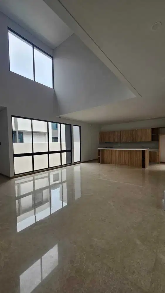 JUAL RUMAH MEWAH ZORA KIYOMI BSD DENGAN LIFT