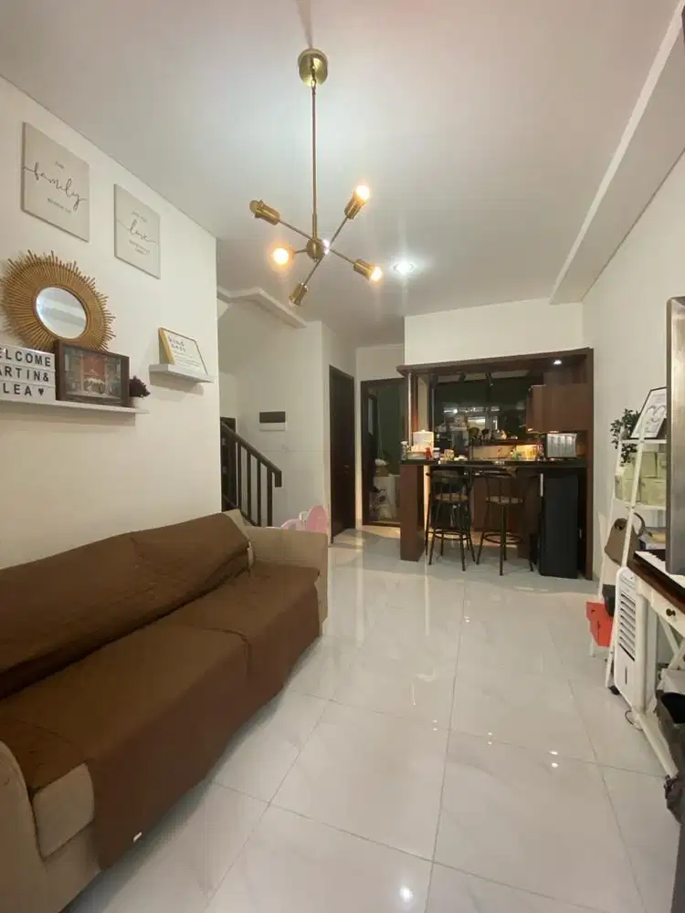 RUMAH CANTIK SEMI FURNISH LAVON CIKUPA