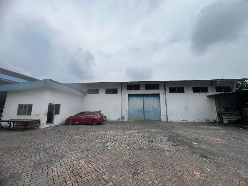 Gudang tanjung perak dekat kalimas rajawali kembang jepun