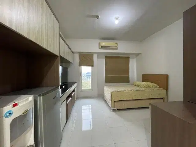 Disewakan Apartemen UC Mewah  Berkeley Lt. 18, Citraland  - Surabaya